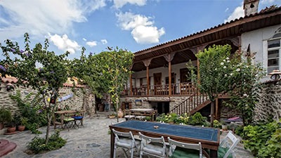 Saliha Hanım Taş Konak